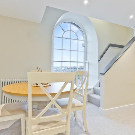 Sandgate Chapel - Self Check In Apartments เพนริท ภายนอก รูปภาพ