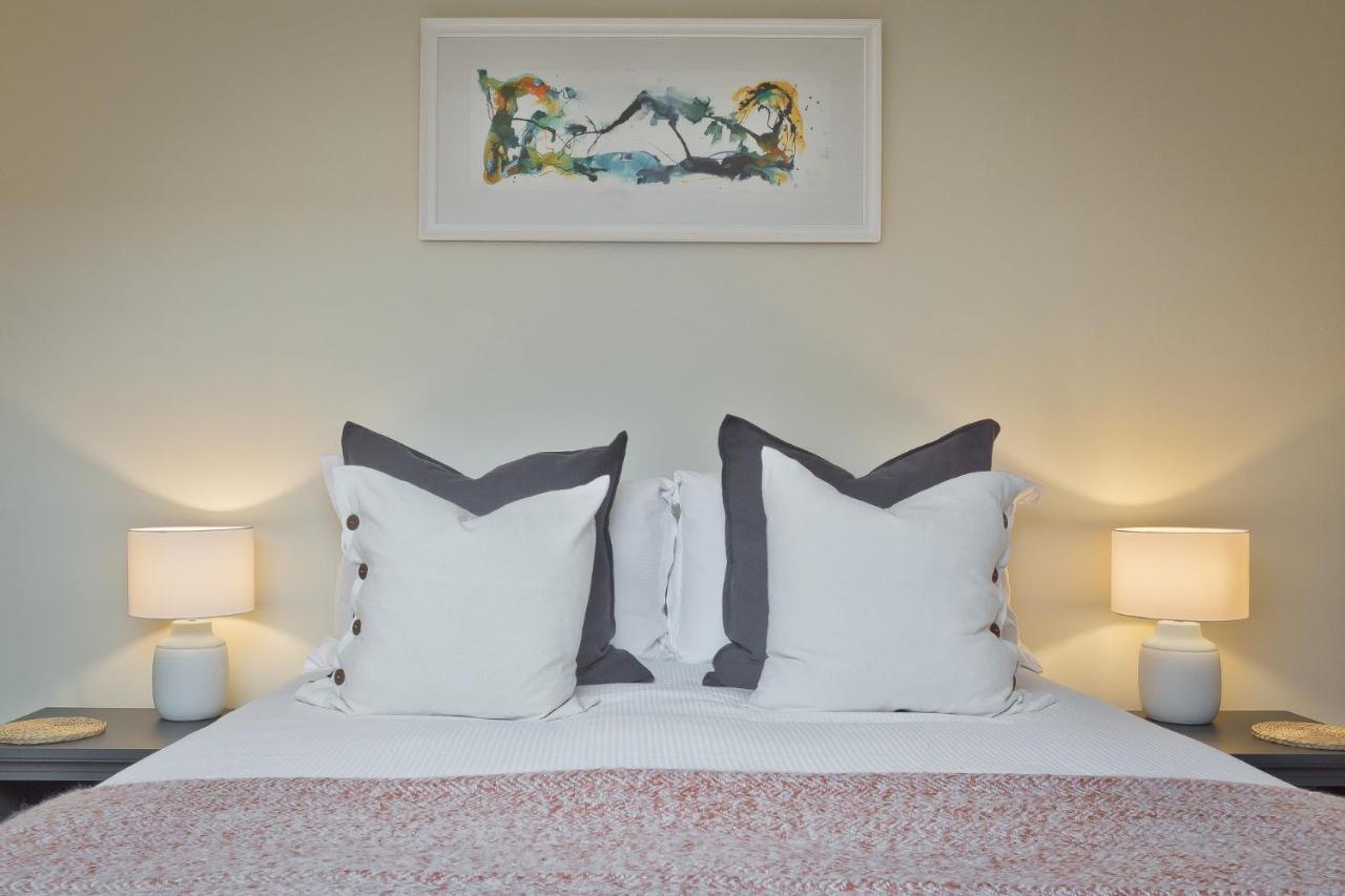 Sandgate Chapel - Self Check In Apartments เพนริท ภายนอก รูปภาพ