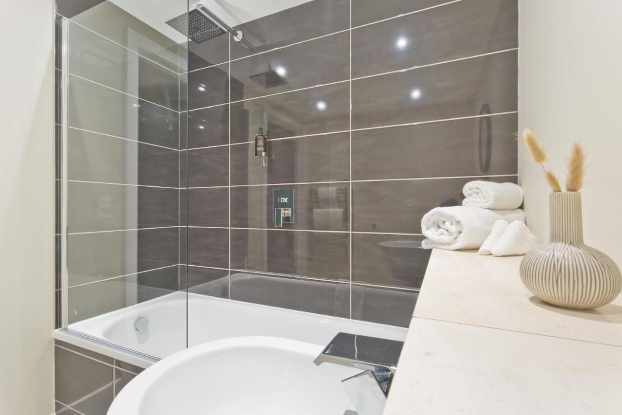 Sandgate Chapel - Self Check In Apartments เพนริท ภายนอก รูปภาพ